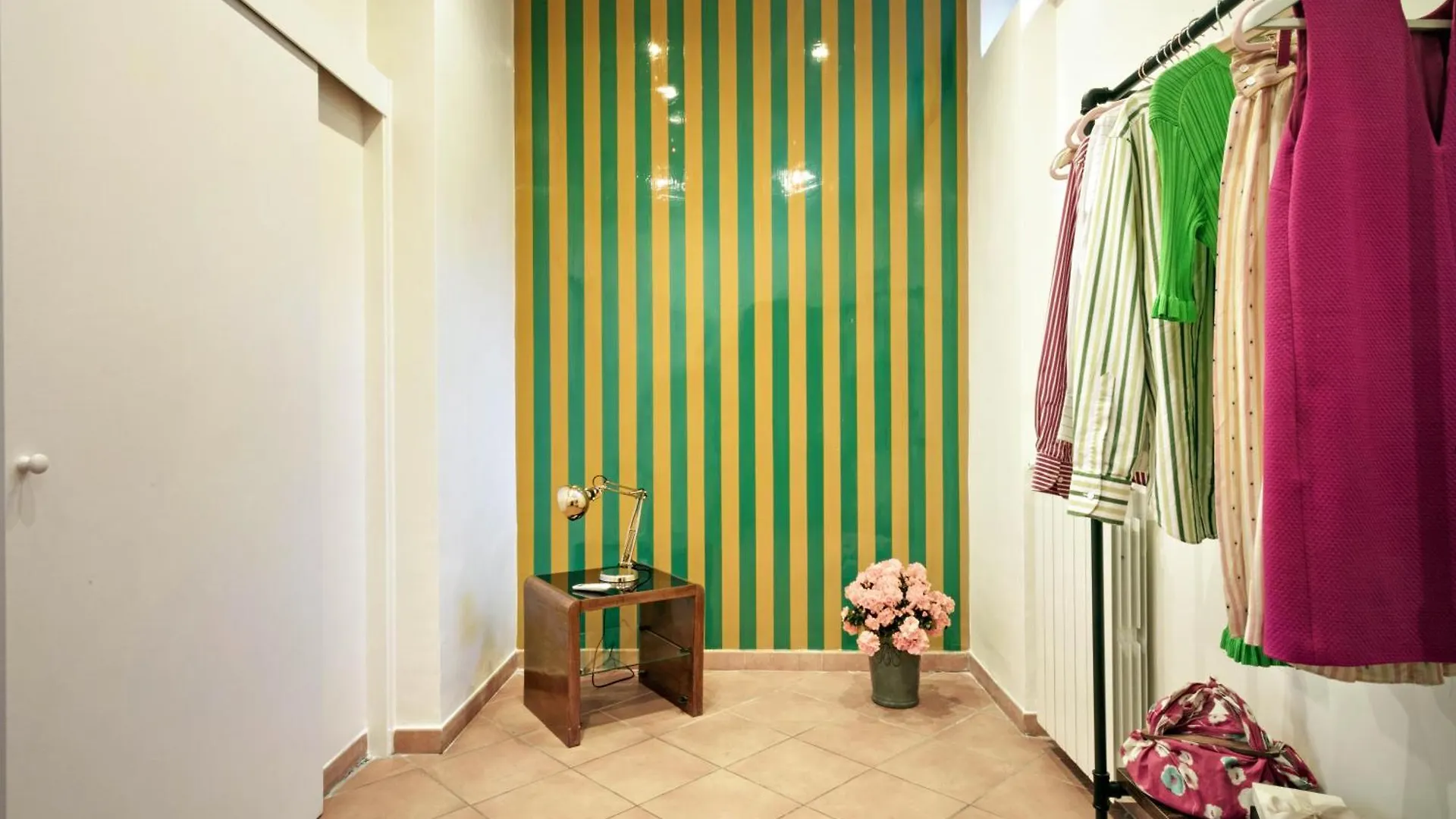 Trasteverehome - Secret Balcony In The Heart Of Rome Trastevere 0*,  Italia